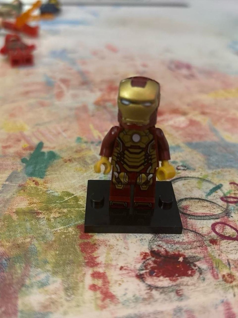 Premium unbranded Iron Man figure